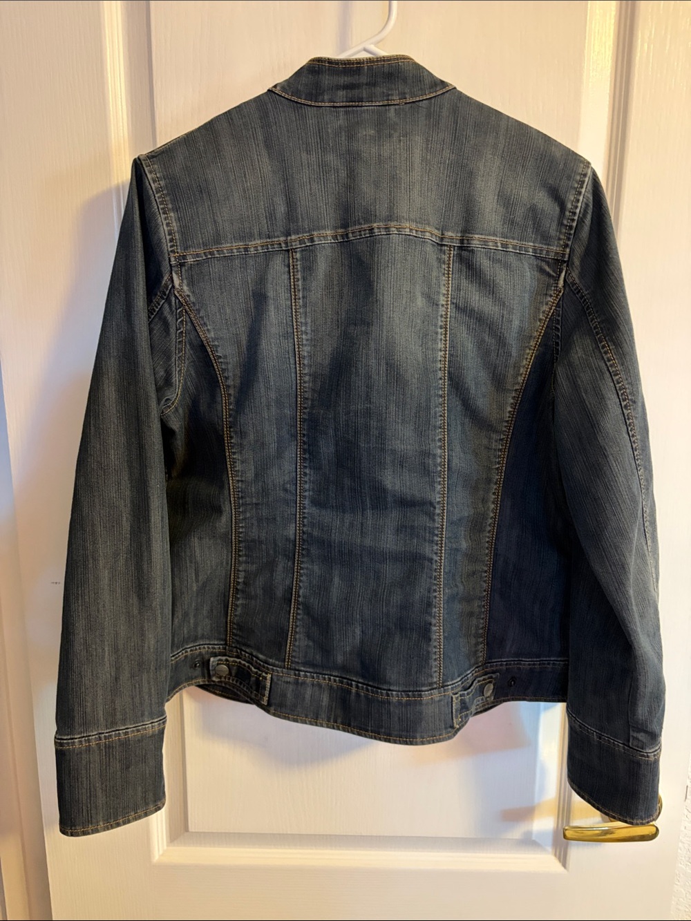 Cold water Creek  Denim Jacket in Deep Blue Wash - Picture 2 of 7